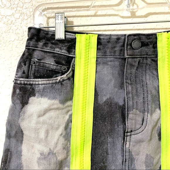Carmar Acid Wash Denim Mini Skirt - Picture 6 of 14